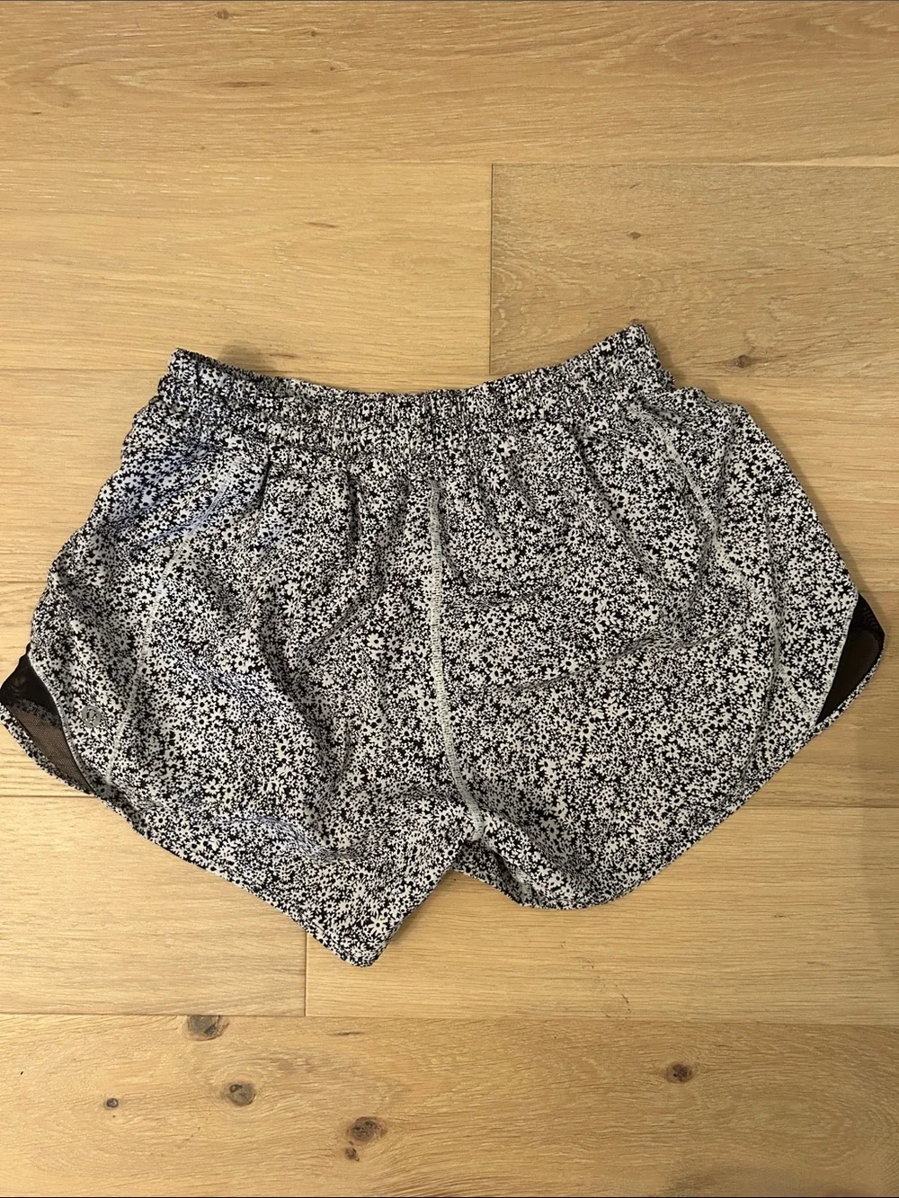Lululemon Shorts - Picture 2 of 4